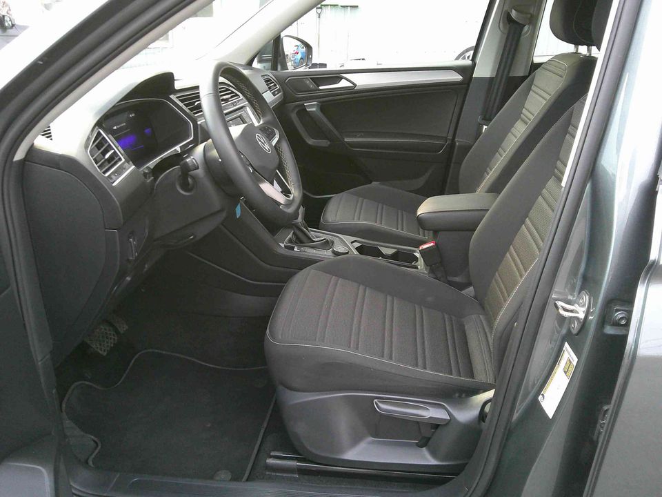 Volkswagen Tiguan 2024 - Image 6