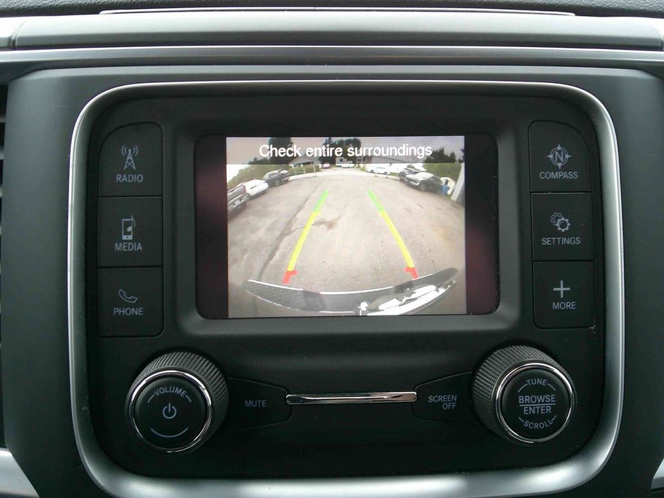 RAM 1500 Classic 2023 - Image 15