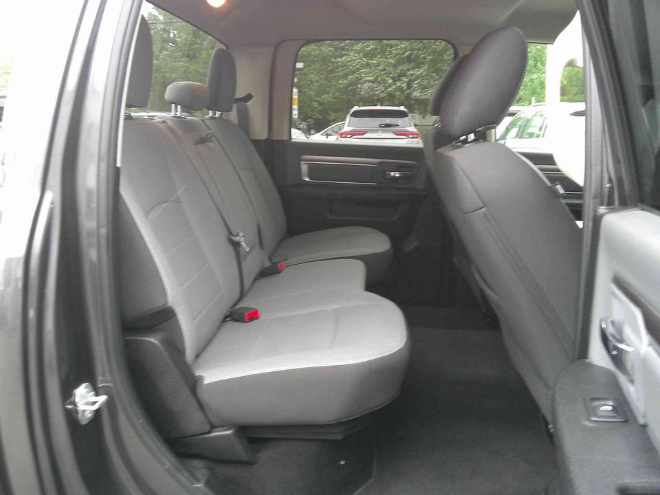 RAM 1500 Classic 2023 - Image 21