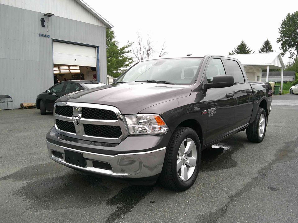 RAM 1500 Classic 2023 - Image 2