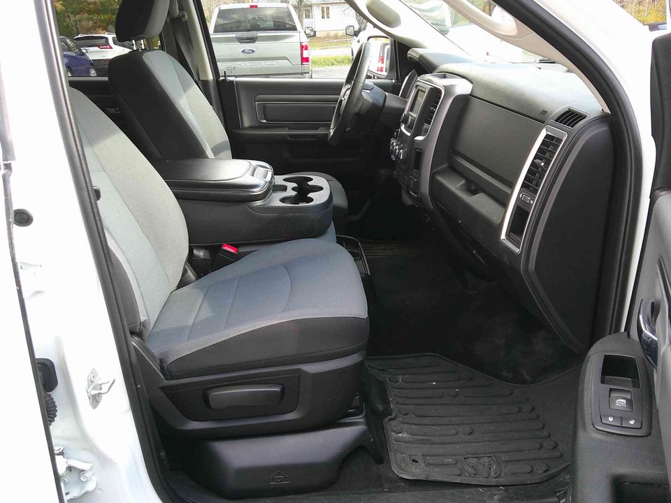RAM 1500 Classic 2023 - Image 20