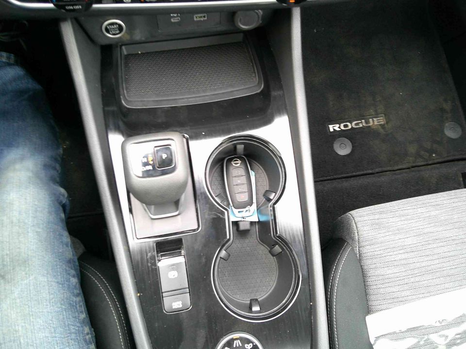 Nissan Rogue 2023 - Image 19