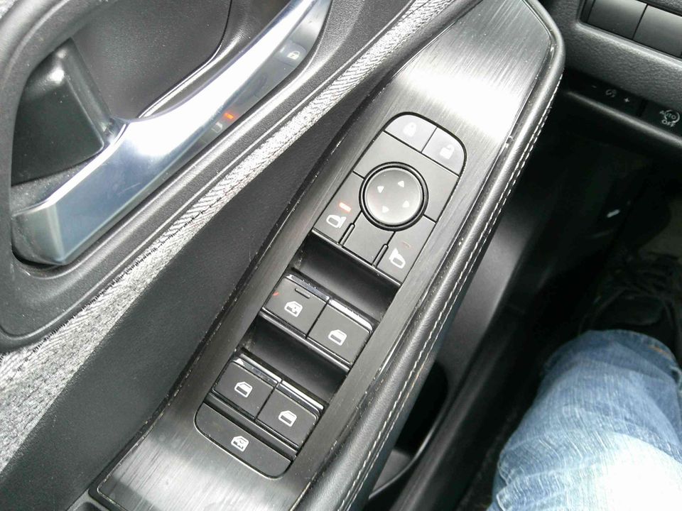 Nissan Rogue 2023 - Image 9