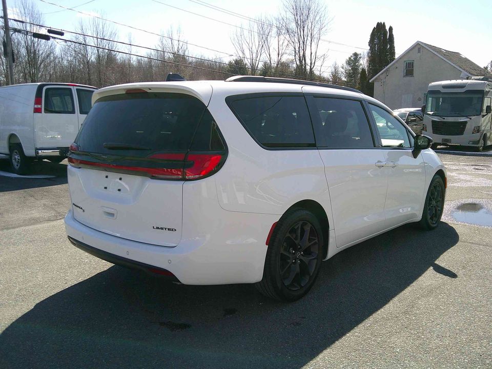 Chrysler Pacifica 2025 - Image 4
