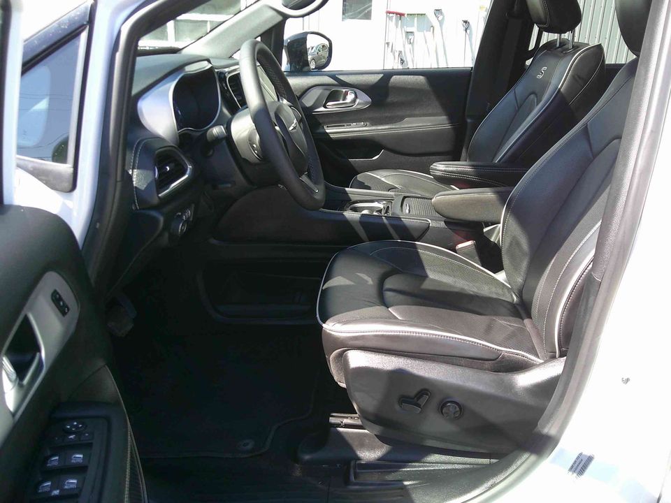 Chrysler Pacifica 2025 - Image 7