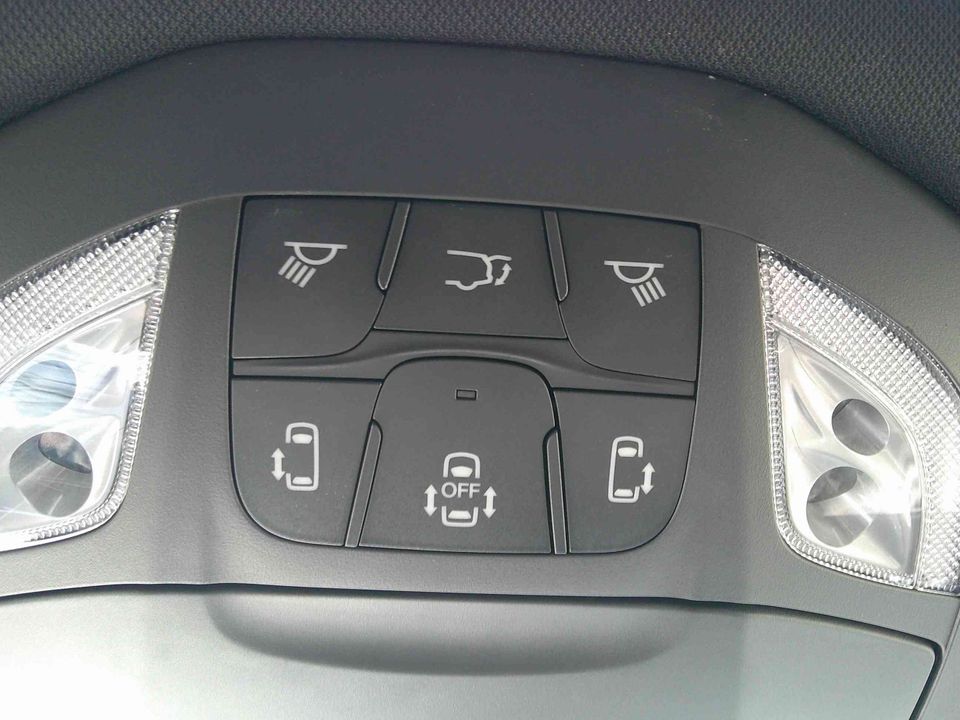 Chrysler Pacifica 2025 - Image 28