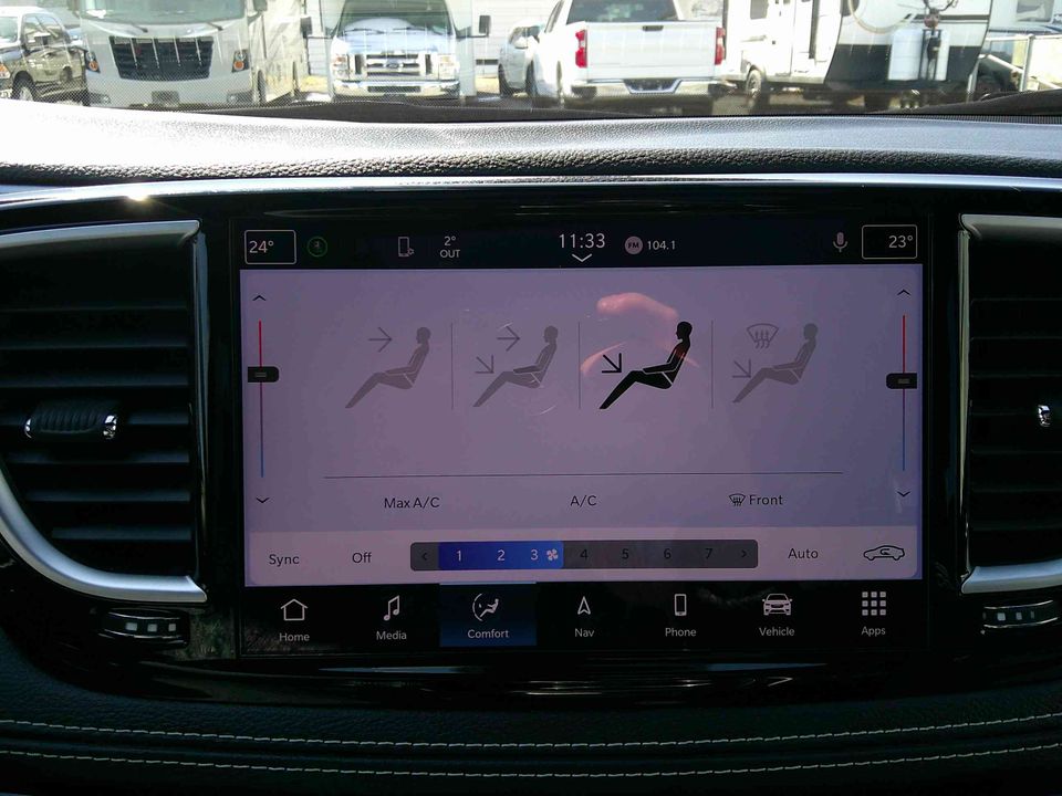 Chrysler Pacifica 2025 - Image 24