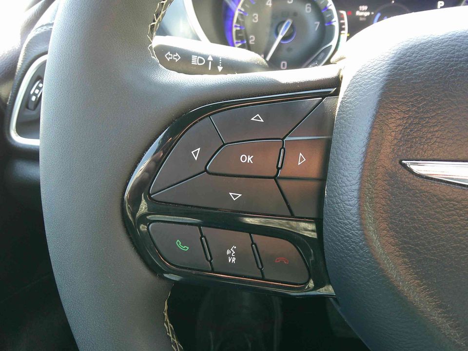 Chrysler Pacifica 2025 - Image 14