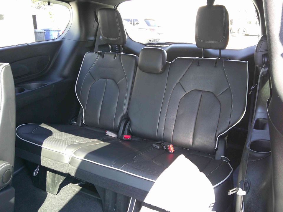 Chrysler Pacifica 2025 - Image 33