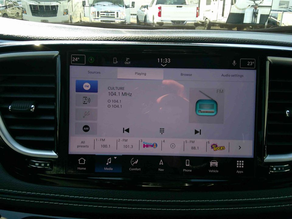 Chrysler Pacifica 2025 - Image 25
