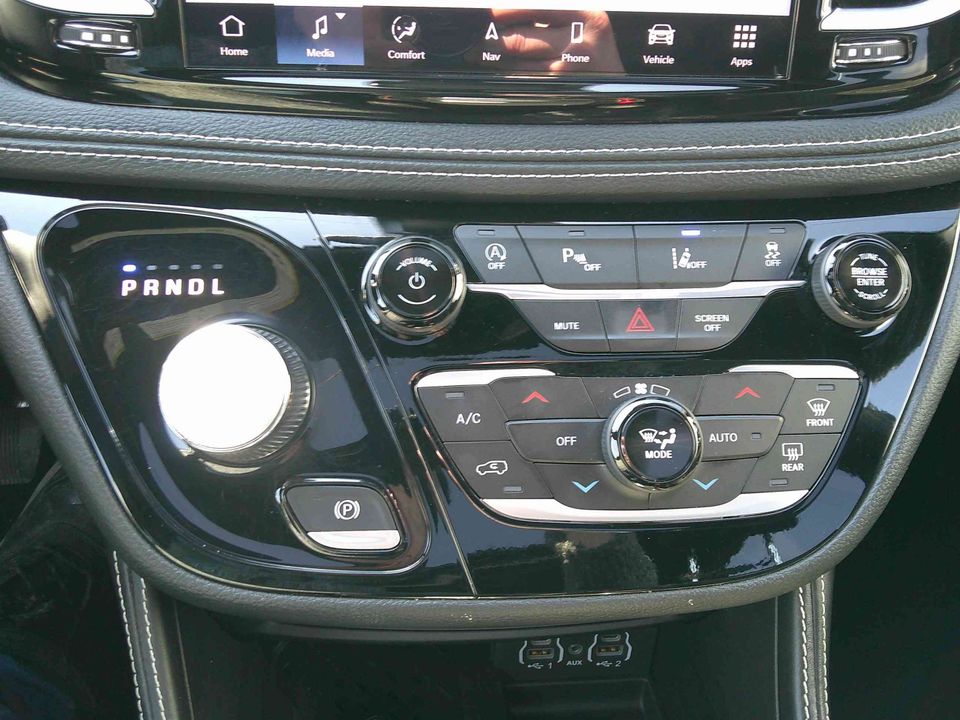 Chrysler Pacifica 2025 - Image 26
