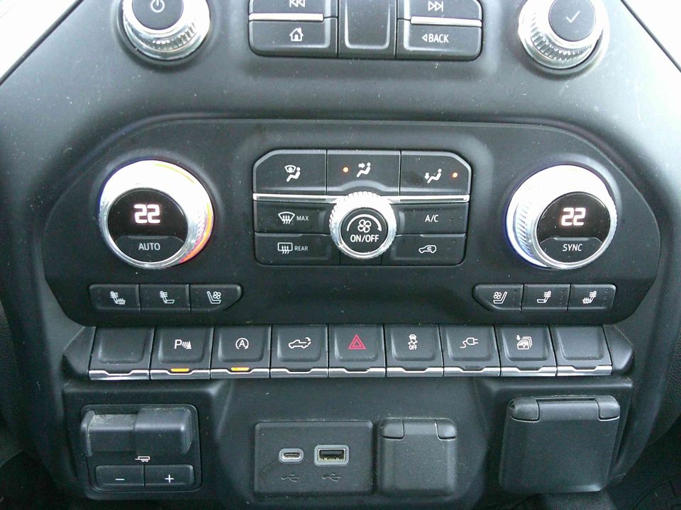 GMC Sierra 2021 - Image 22
