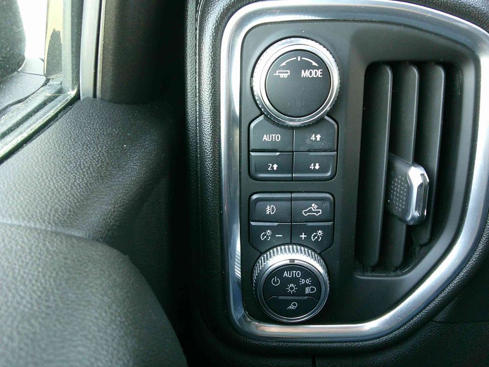 GMC Sierra 2021 - Image 12