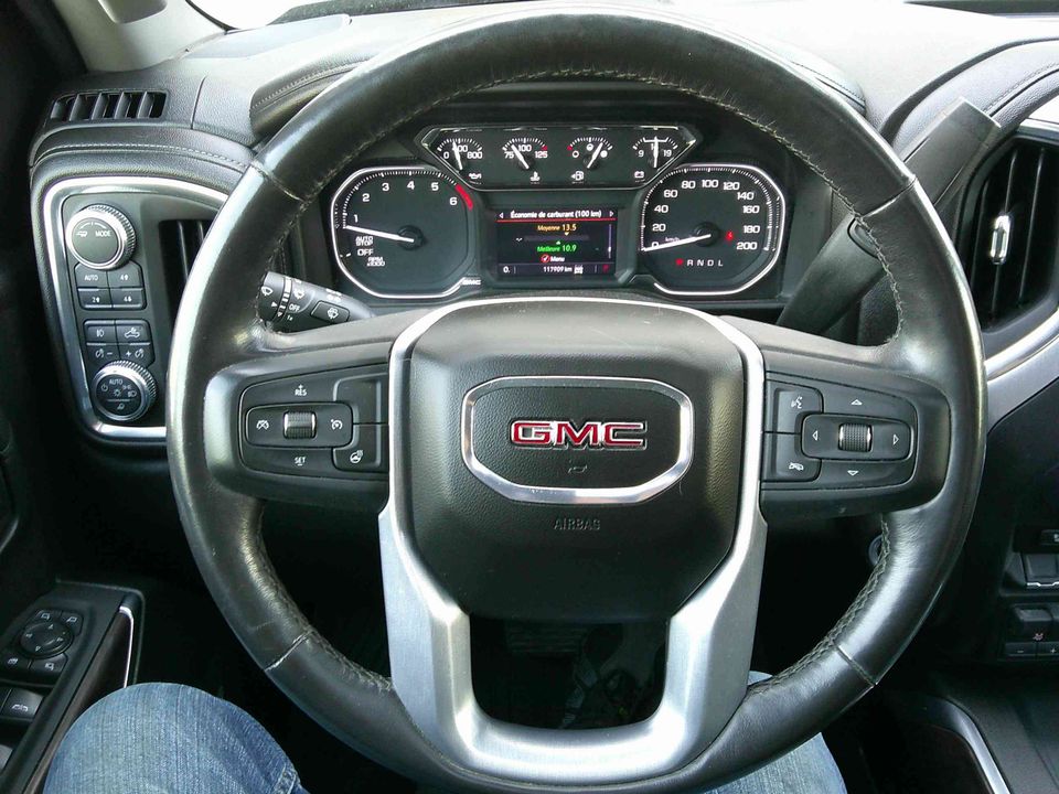 GMC Sierra 2021 - Image 13