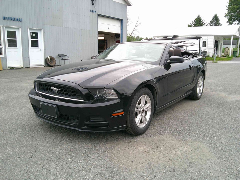 Ford Mustang 2013 - Image 2